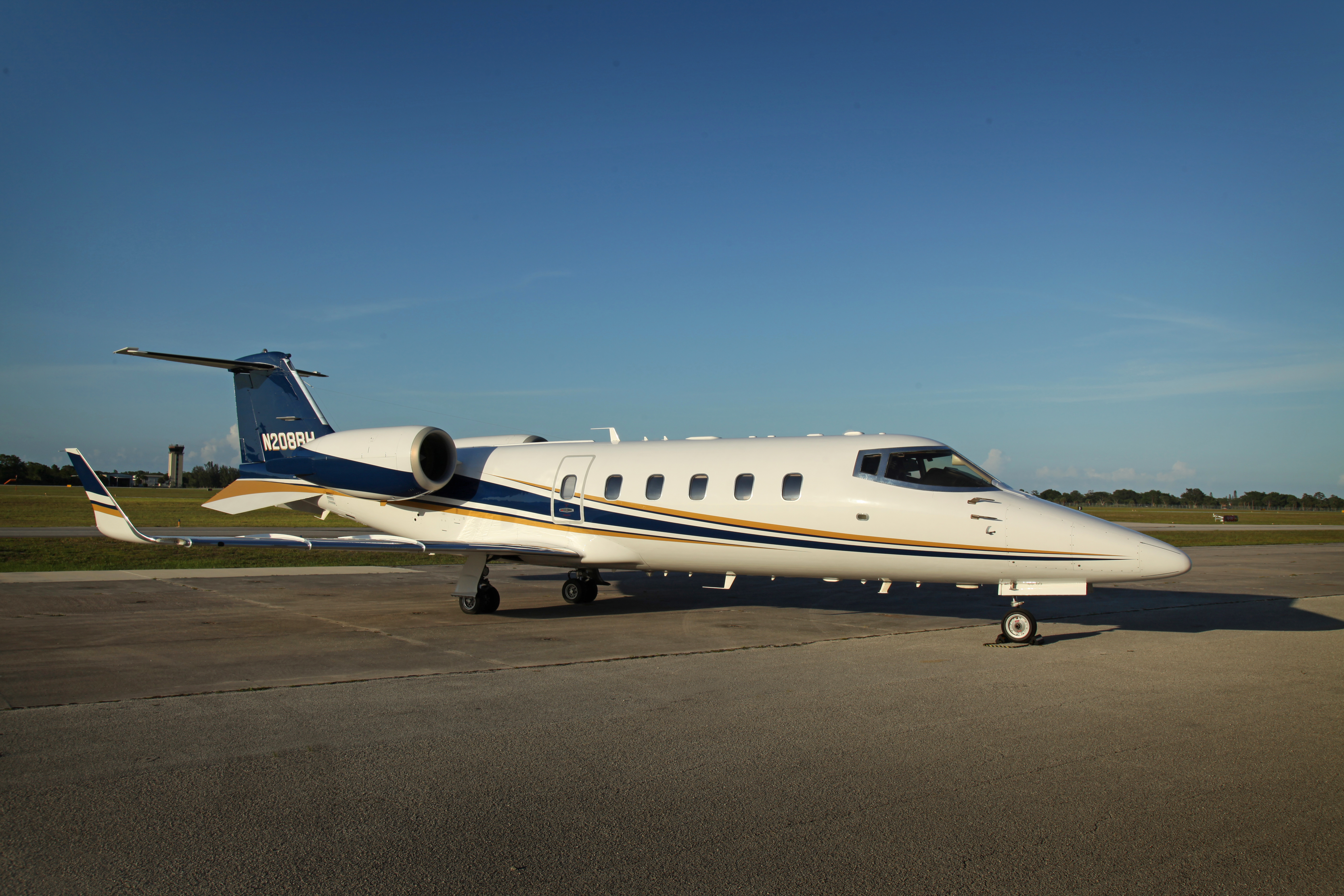 Bombardier Learjet 60