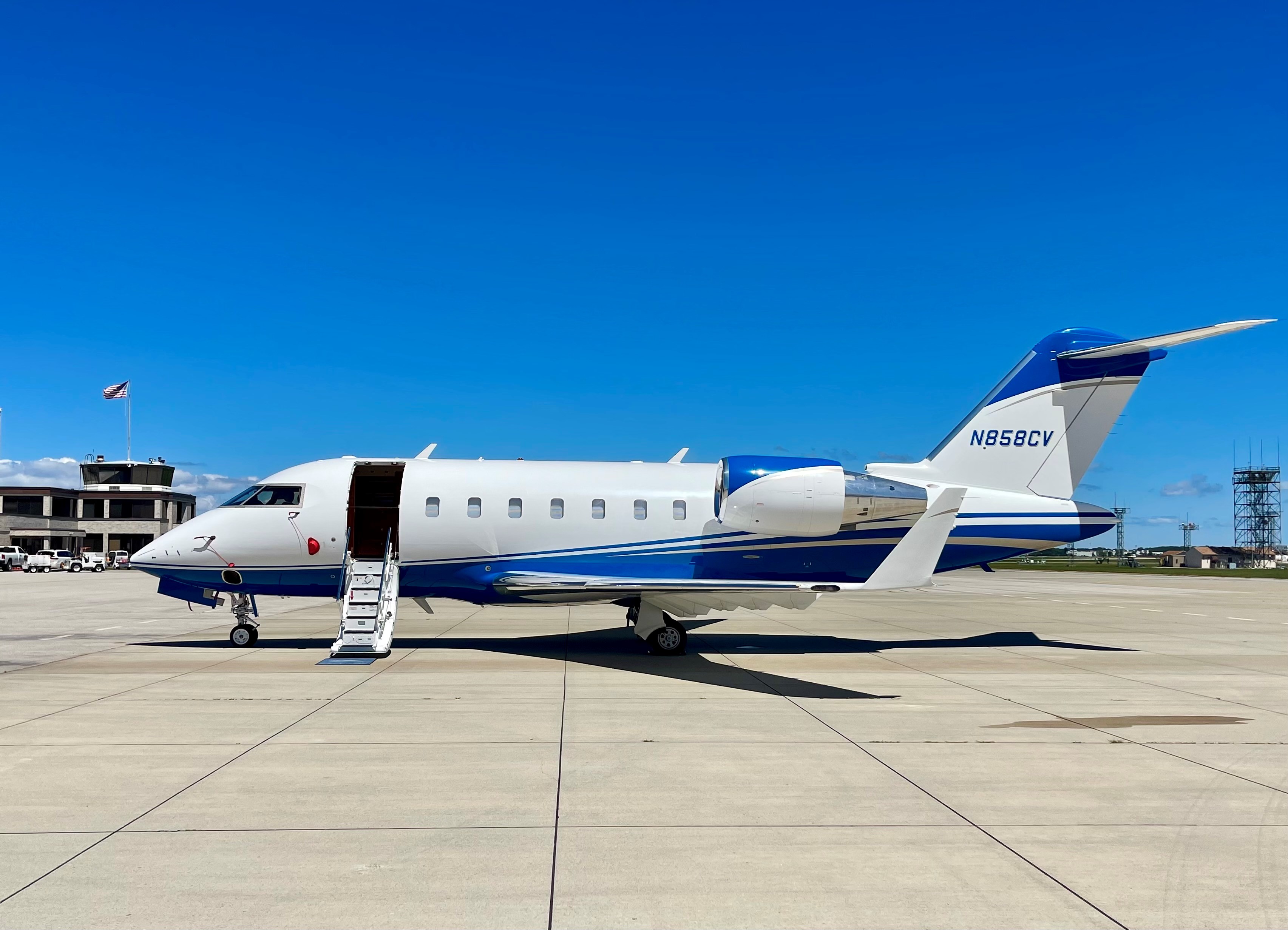 Bombardier Challenger 605