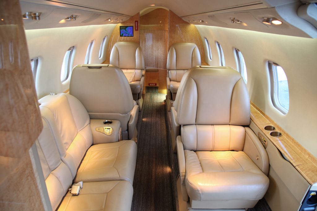 Bombardier Learjet 60 empty leg